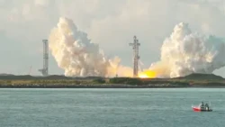 SpaceX Starship deploys 26 Starlink satellites in orbital flight